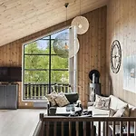 Very And Fresh 4 Bedr, 10p 2 Floors, Sauna, In And Out * Trysil