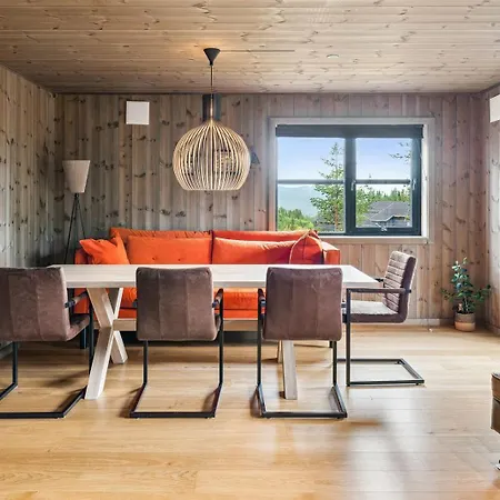 Very And Fresh 4 Bedr, 10p 2 Floors, Sauna, In And Out