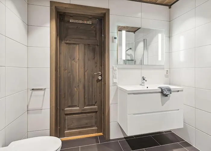 Lägenhet Very And Fresh 4 Bedr, 10p 2 Floors, Sauna, In And Out *