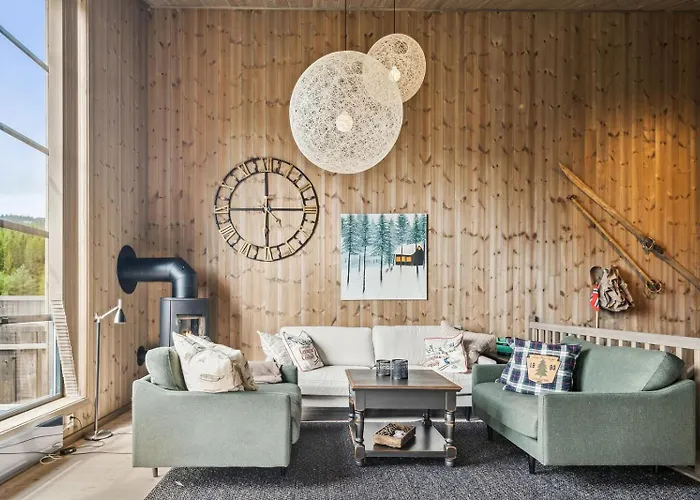 Very And Fresh 4 Bedr, 10p 2 Floors, Sauna, In And Out *